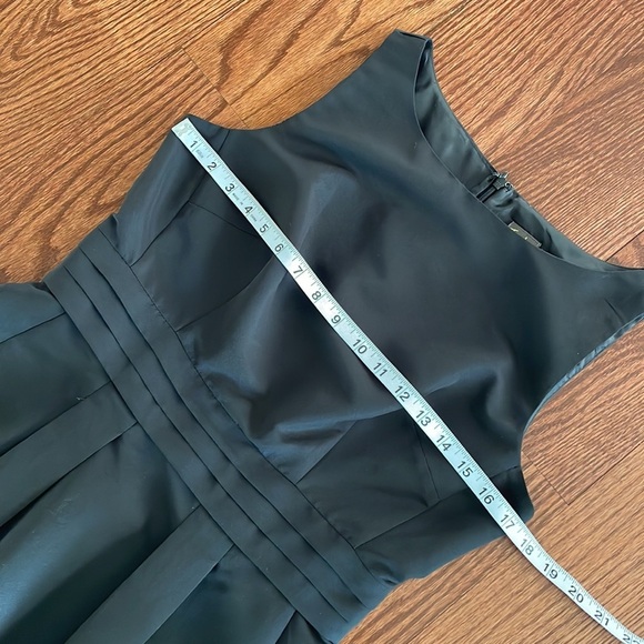 TAYLOR Fit and flare sleeveless BLACK cocktail dress zip back wide waistband 6 - Picture 10 of 13